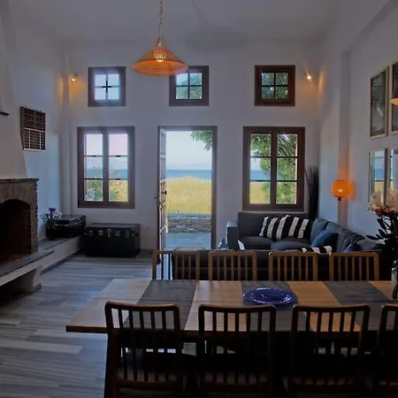 Gold And Blue Tinos House ホテル