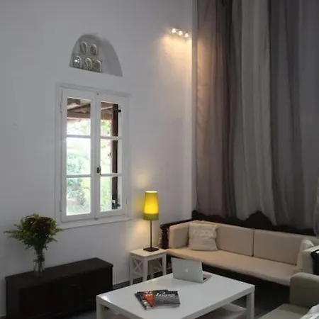 Gold And Blue Tinos House 4*